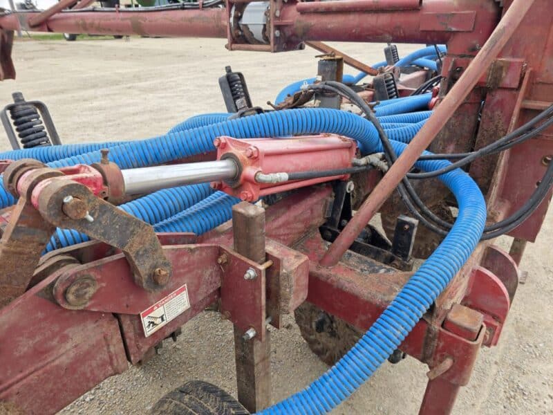 28Ft Hydro 3pt Toolbar with 14 DSI Series 70 Shanks