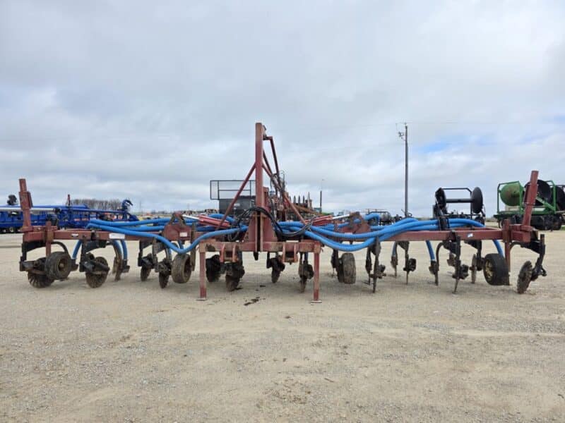 28Ft Hydro 3pt Toolbar with 14 DSI Series 70 Shanks