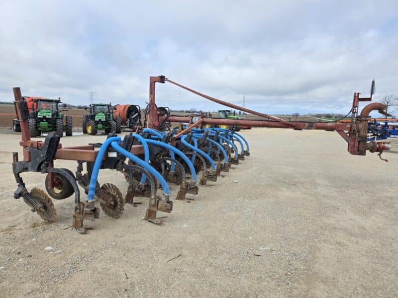 28Ft Hydro 3pt Toolbar with 14 DSI Series 70 Shanks