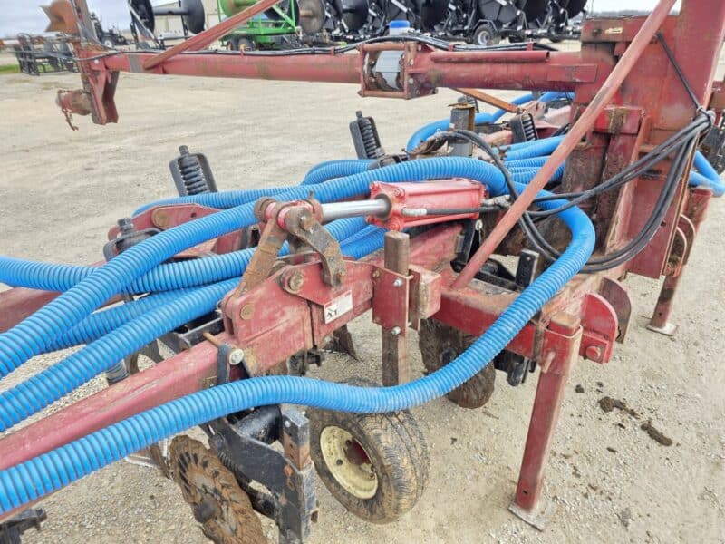 28Ft Hydro 3pt Toolbar with 14 DSI Series 70 Shanks