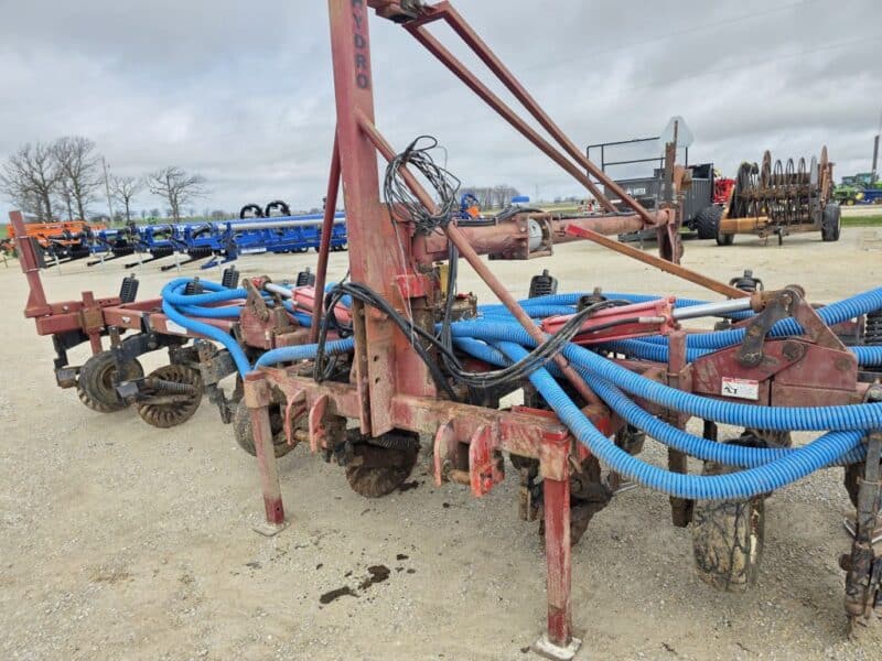 28Ft Hydro 3pt Toolbar with 14 DSI Series 70 Shanks