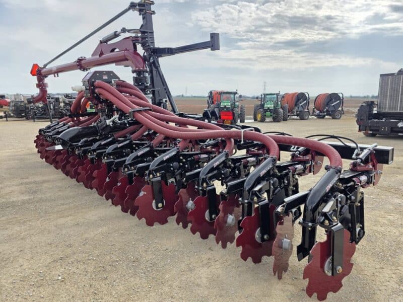 NEW 28′ ZML 1424 Toolbar w. 14 Red Viper Gen 4 Row Units w. 8″ Stinger
