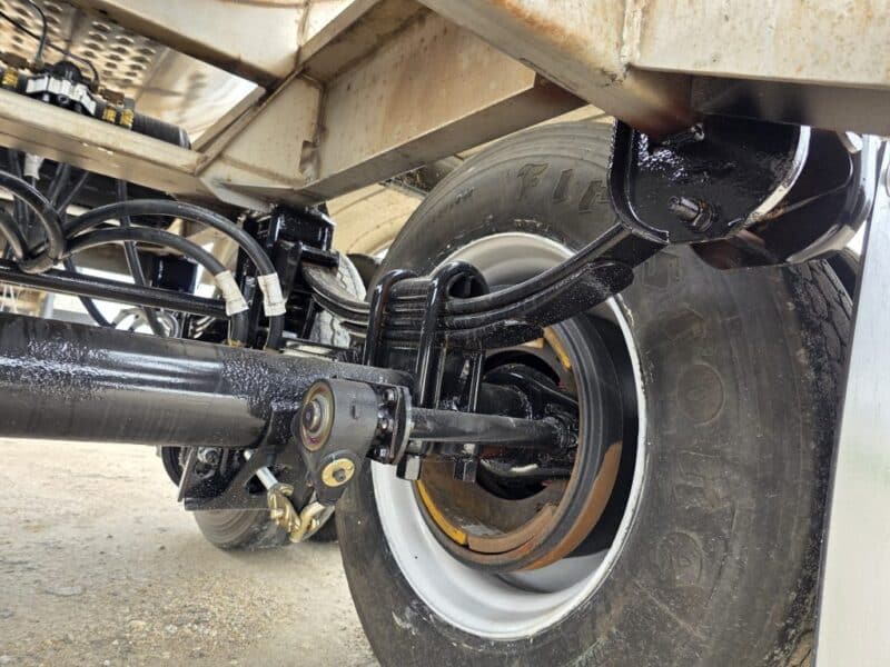 U-4877 1980 Trans Equip 6700 Gallon Stainless Steel Semi Tanker w. 18in Unload