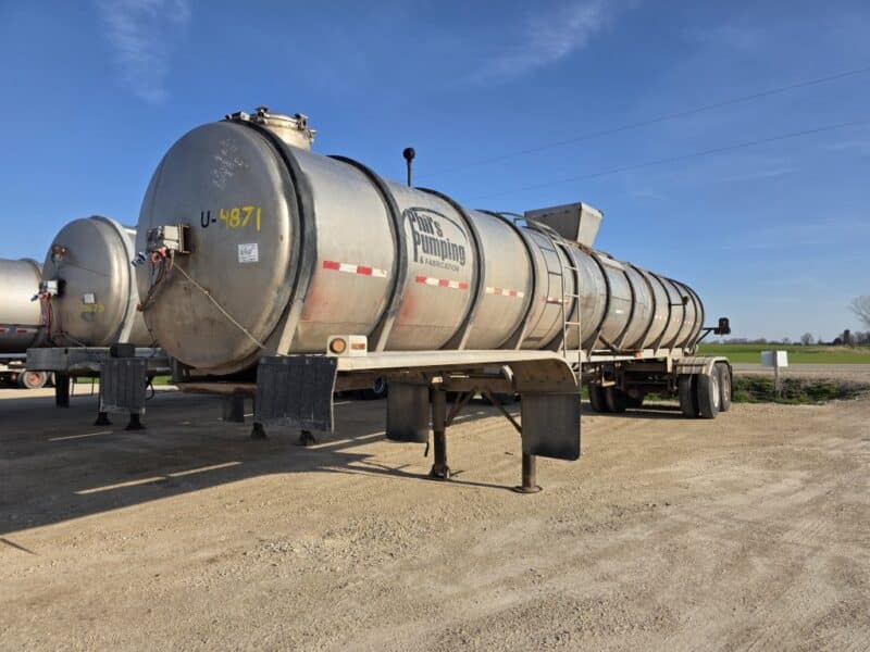 U-4871 1990 Brenner 6200 Gallon Stainless Steel Semi Tanker
