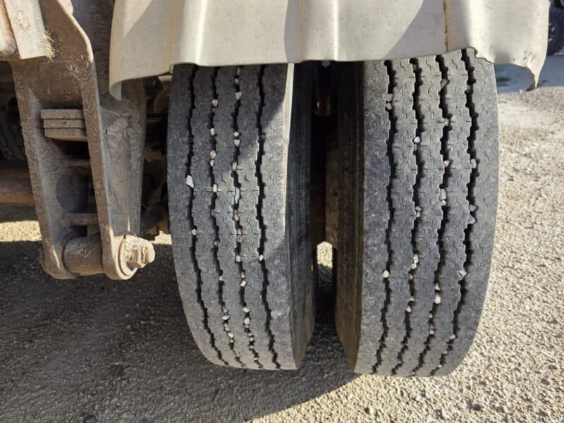 U-4871 1990 Brenner 6200 Gallon Stainless Steel Semi Tanker