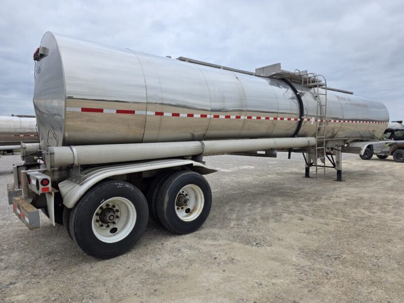 U-4880 1991 Brenner 7200 Gallon Stainless Steel Semi Tanker