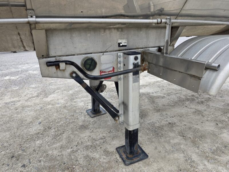 U-4880 1991 Brenner 7200 Gallon Stainless Steel Semi Tanker