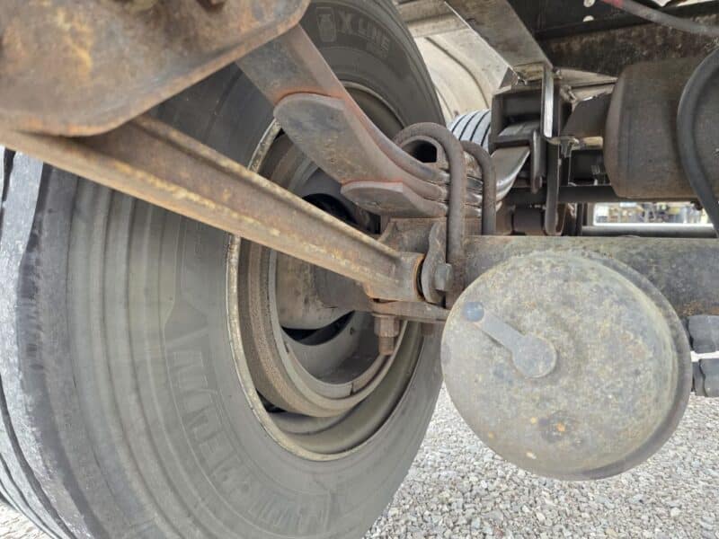 U-4881 1997 Polar 5500 Gallon Stainless Steel Semi Tanker