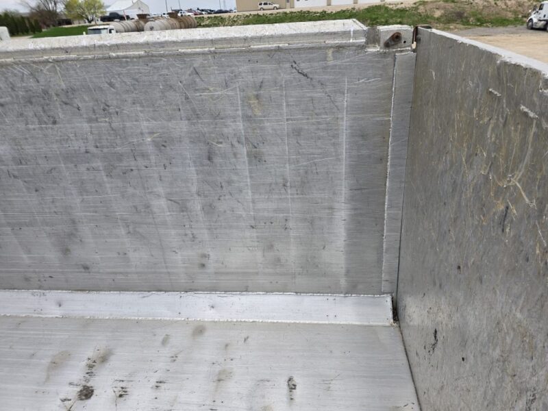 D-15 34′ 2015 Mac Aluminum Tri-Axle Dump Trailer