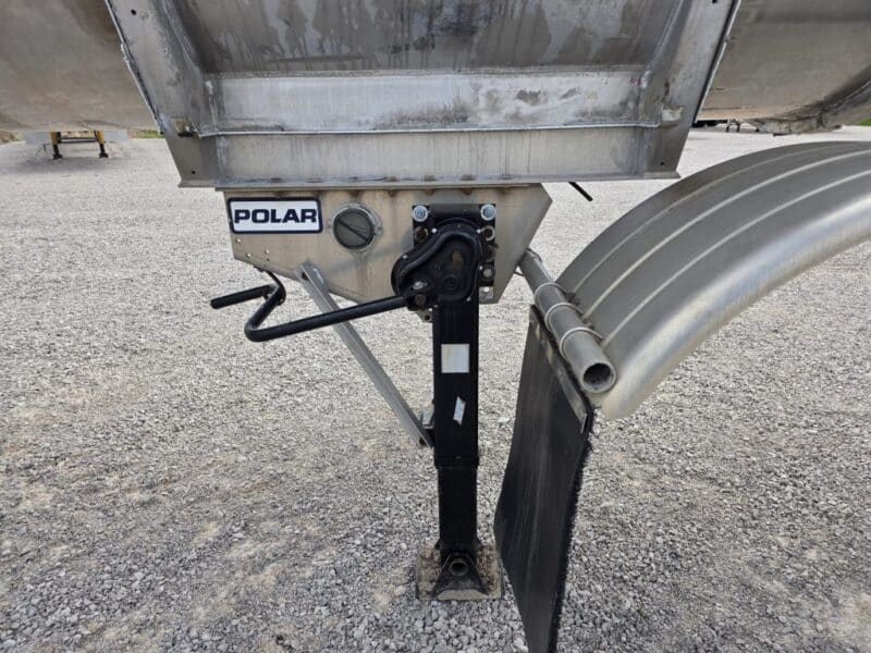 U-4867 2016 Polar 8000 Gallon Stainless Steel Semi Tanker