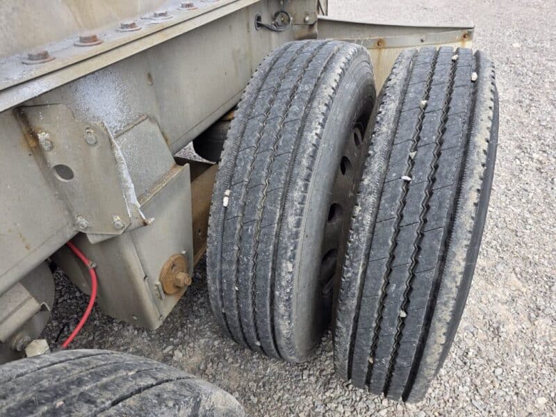 U-4867 2016 Polar 8000 Gallon Stainless Steel Semi Tanker