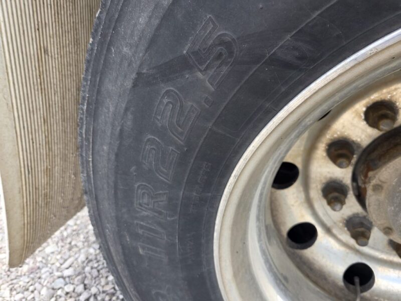 U-4867 2016 Polar 8000 Gallon Stainless Steel Semi Tanker