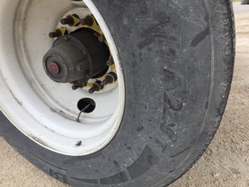 U-4881 1992 Barbel 6500 Gallon Stainless Steel Semi Tanker