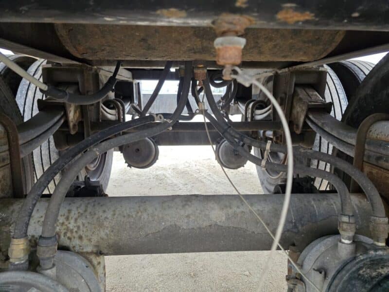 U-4881 1992 Barbel 6500 Gallon Stainless Steel Semi Tanker