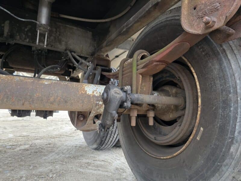 U-4879 1992 Barbel 7000 Gallon Stainless Steel Semi Tanker