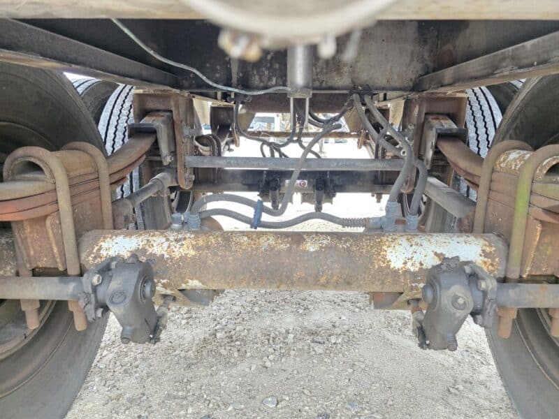 U-4879 1992 Barbel 7000 Gallon Stainless Steel Semi Tanker