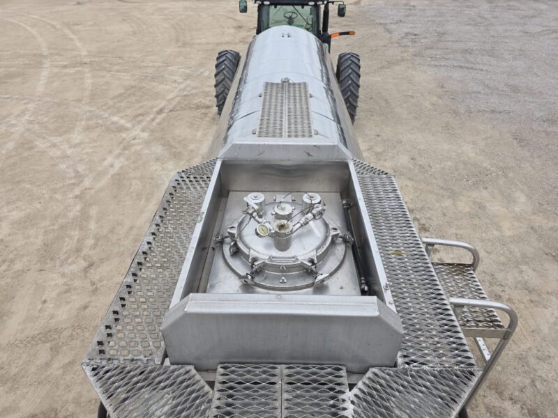 U-4879 1992 Barbel 7000 Gallon Stainless Steel Semi Tanker