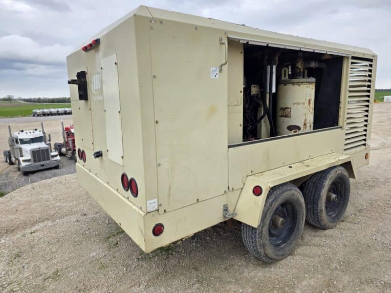 AC-116 600 CFM 2015 Ingersoll-Rand Cummins Engine Air Compressor