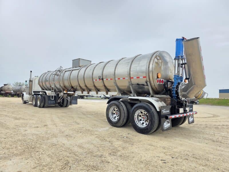 U-4875 2010 Engle 7200 Gallon Stainless Steel Semi Tanker