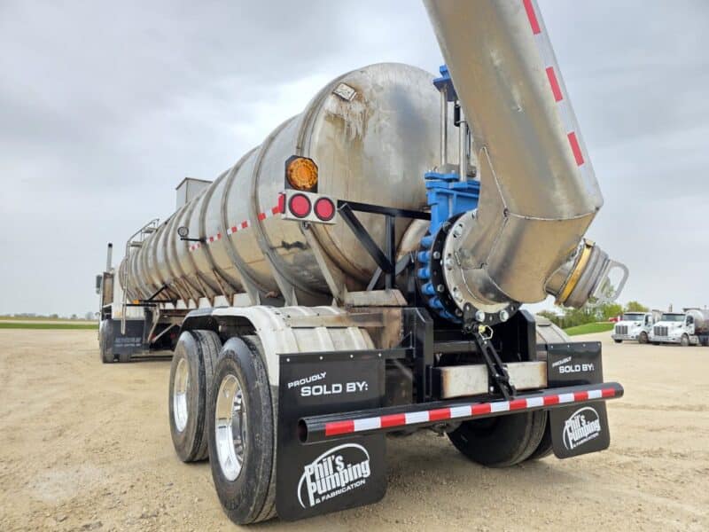 U-4875 2010 Engle 7200 Gallon Stainless Steel Semi Tanker