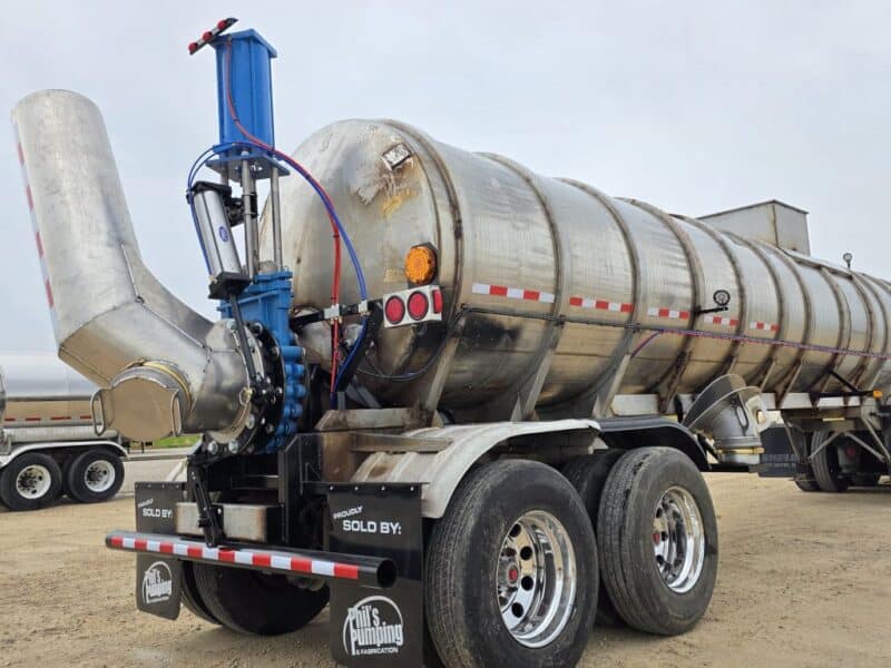 U-4875 2010 Engle 7200 Gallon Stainless Steel Semi Tanker
