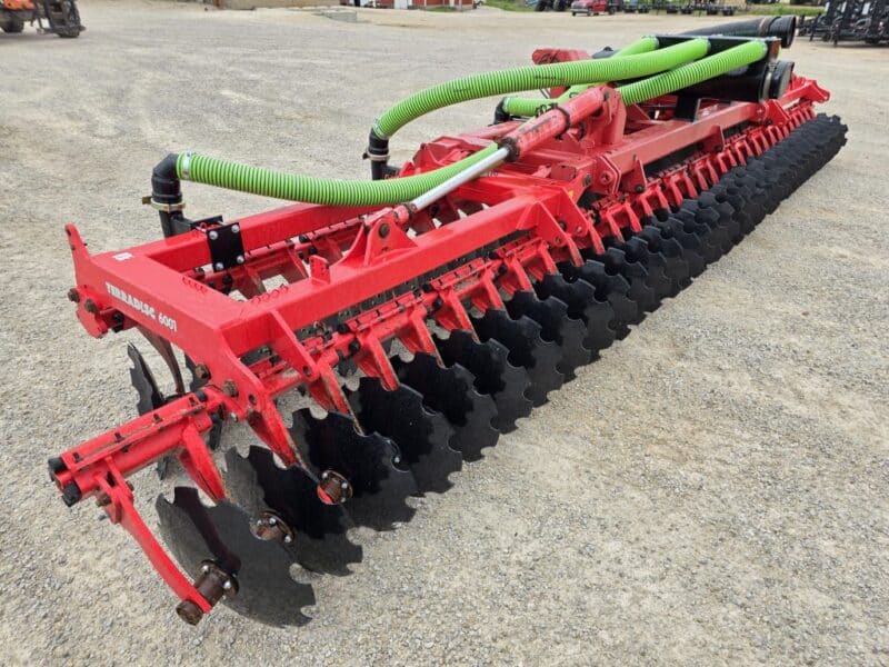 Phil’s 28′ Pottinger Twin Row Disc Only For Tractor Mounted Stinger.