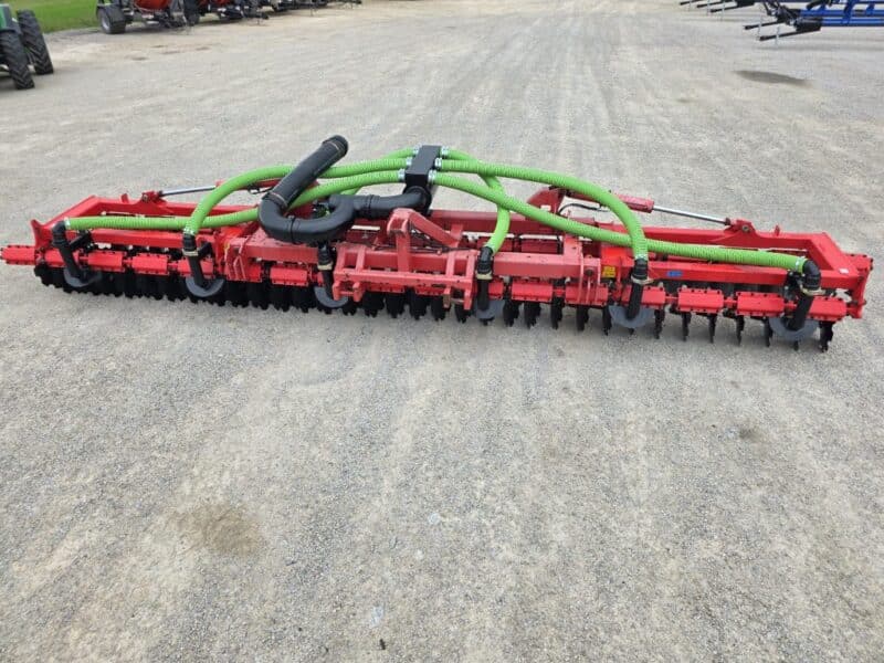 Phil’s 28′ Pottinger Twin Row Disc Only For Tractor Mounted Stinger.