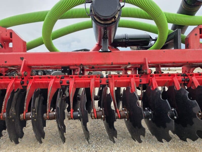 Phil’s 28′ Pottinger Twin Row Disc Only For Tractor Mounted Stinger.