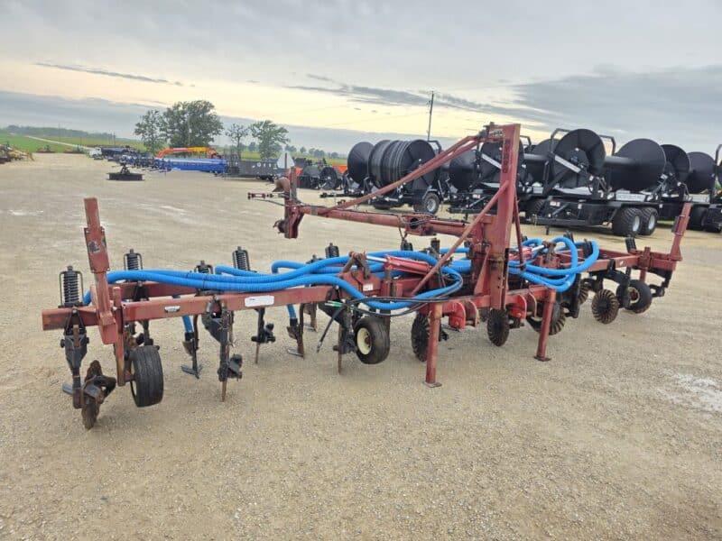 28Ft Hydro 3pt Toolbar with 15 DSI Series 70 Shanks