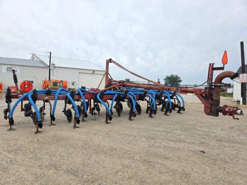 28Ft Hydro 3pt Toolbar with 15 DSI Series 70 Shanks