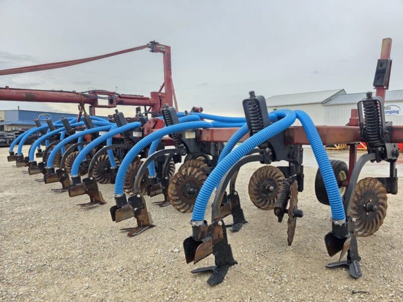 28Ft Hydro 3pt Toolbar with 15 DSI Series 70 Shanks