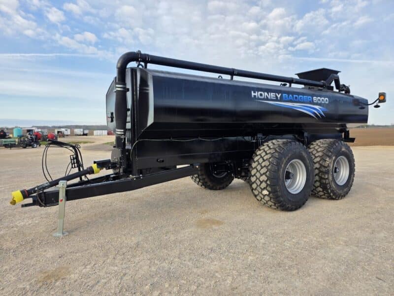 Honey Badger 6000 Manure Spreader