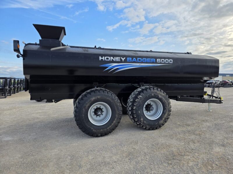 Honey Badger 6000 Manure Spreader