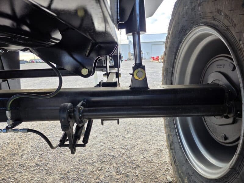 Honey Badger 6000 Manure Spreader