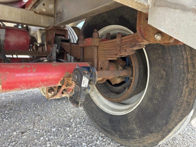 U-4883 1995 Heil 7500 Gallon Stainless Steel Semi Tanker