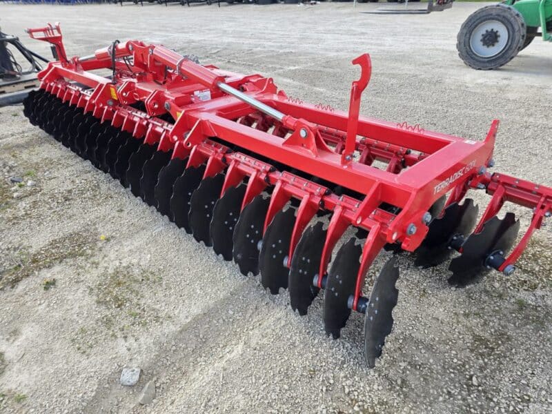 New 20′ Pottinger Terradisc 6001K