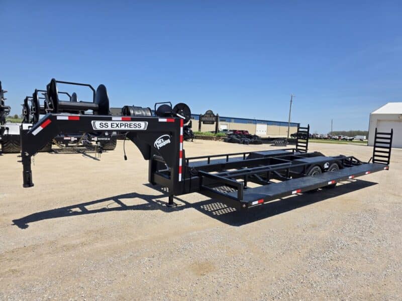 SS EXPRESS Gooseneck Manure Boat Trailer For Wolverine and Crawler Agitation Boats