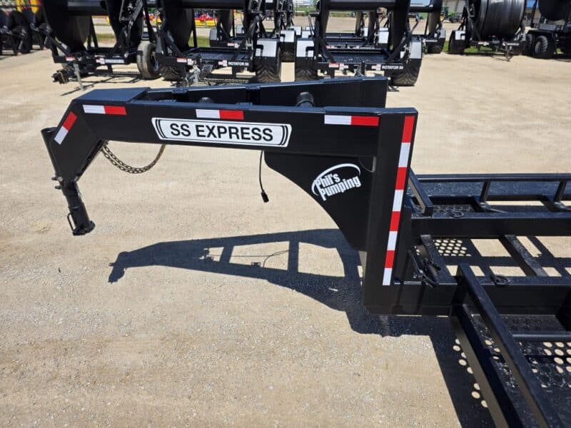 SS EXPRESS Gooseneck Manure Boat Trailer For Wolverine and Crawler Agitation Boats
