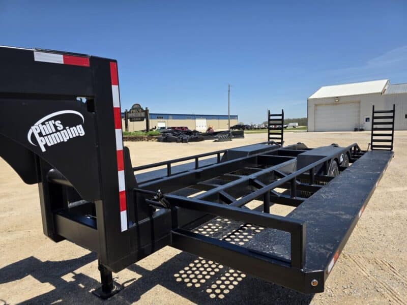 SS EXPRESS Gooseneck Manure Boat Trailer For Wolverine and Crawler Agitation Boats