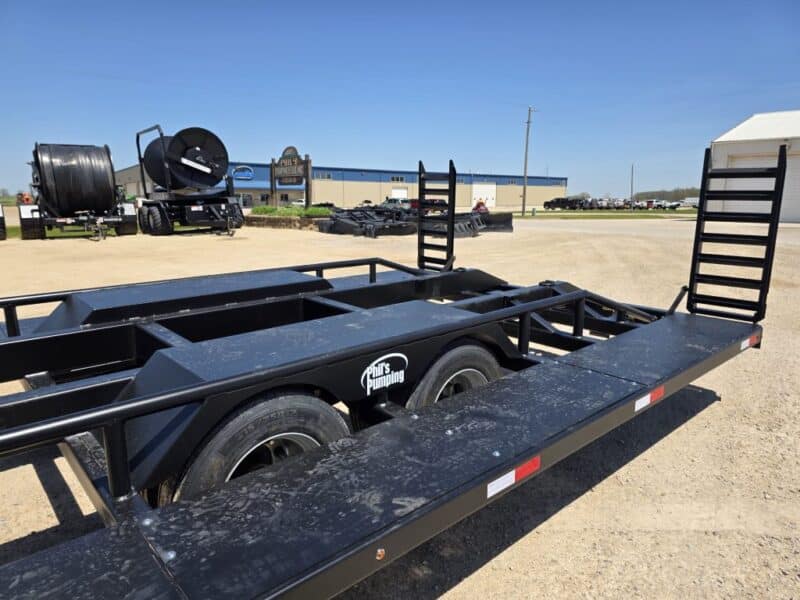 SS EXPRESS Gooseneck Manure Boat Trailer For Wolverine and Crawler Agitation Boats