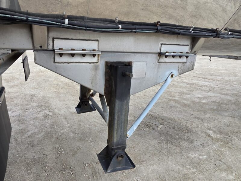 U-4878 1991 Brenner 6700 Gallon Stainless Steel Semi Tanker