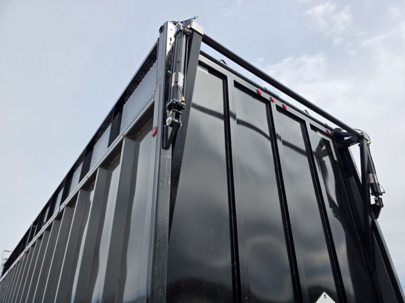 New Artex TR3606-8 Feedbox Air Swing Gate w. Extra LED Lights & Tarp