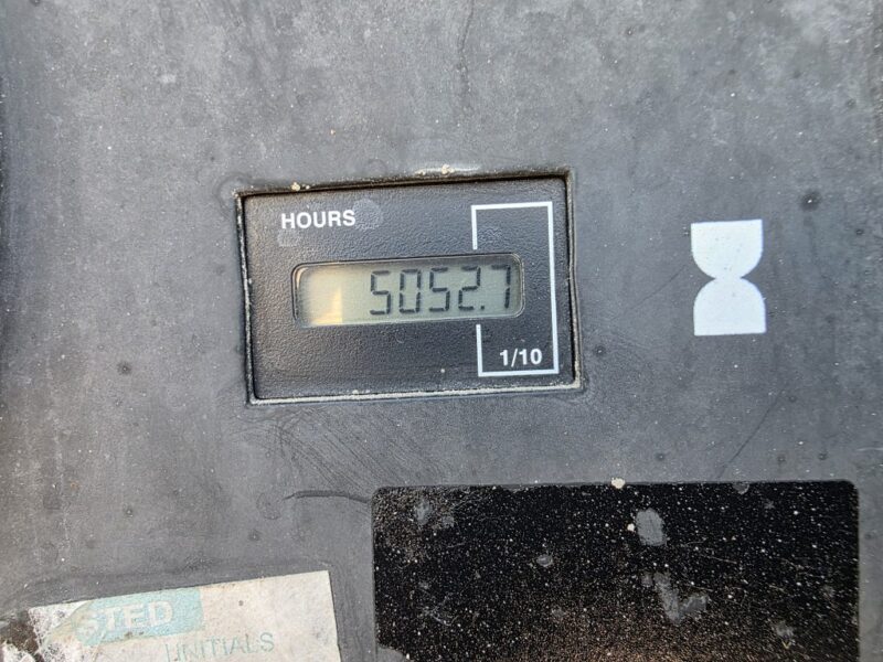 AC-120 915 CFM 2015 Doosan Cummins Engine Air Compressor