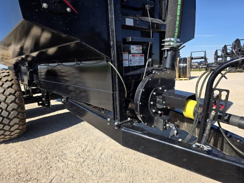 Honey Badger 6000 Gallon Manure Spreader