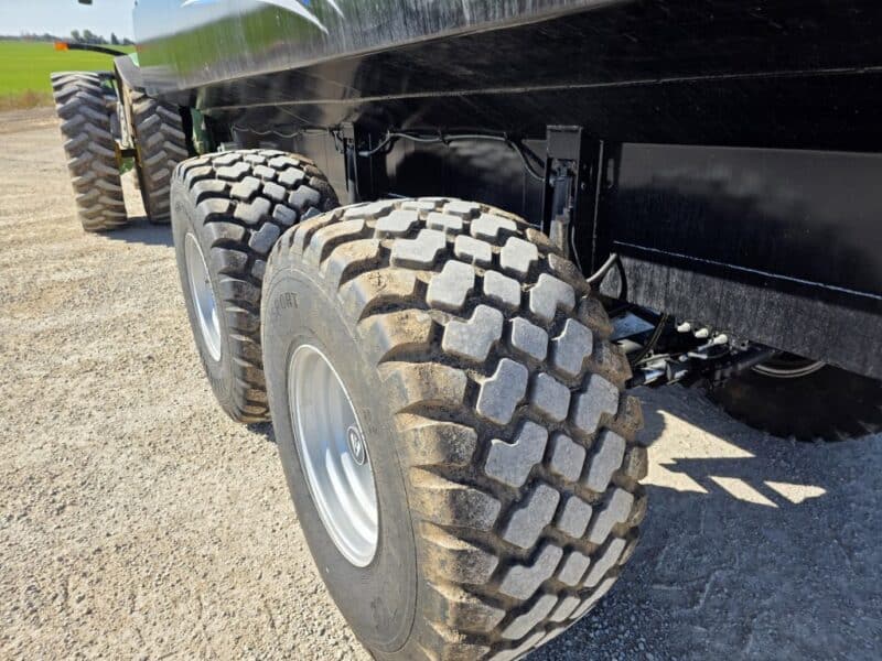 Honey Badger 6000 Gallon Manure Spreader