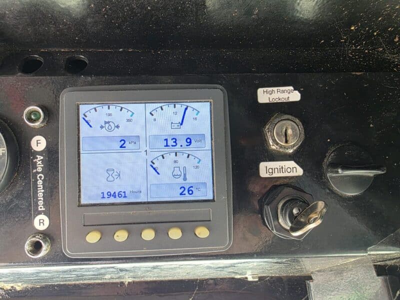 V3410 Mensch Alley Vac Truck. Cummins engine was new March of 2025. Starts and runs good.