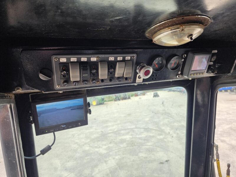 V3410 Mensch Alley Vac Truck. Cummins engine was new March of 2025. Starts and runs good.