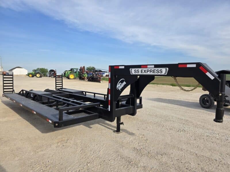 SS EXPRESS Gooseneck Manure Boat Trailer For Wolverine and Crawler Agitation Boats