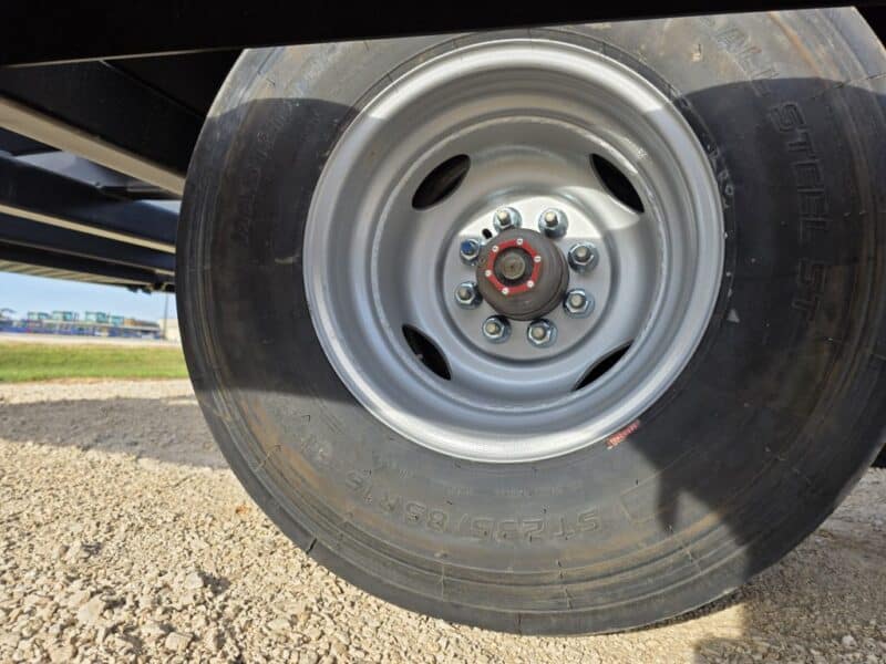 SS EXPRESS Gooseneck Manure Boat Trailer For Wolverine and Crawler Agitation Boats