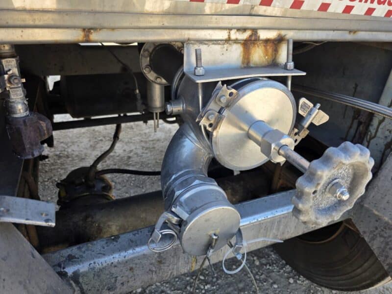 U-4885 1997 Polar 7000 Gallon Stainless Steel Semi Tanker
